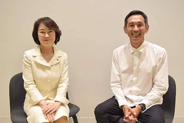 日本眼科医会 会長 / しらね眼科院長 白根雅子先生（左）、Deportare Partners代表 為末大氏（右）